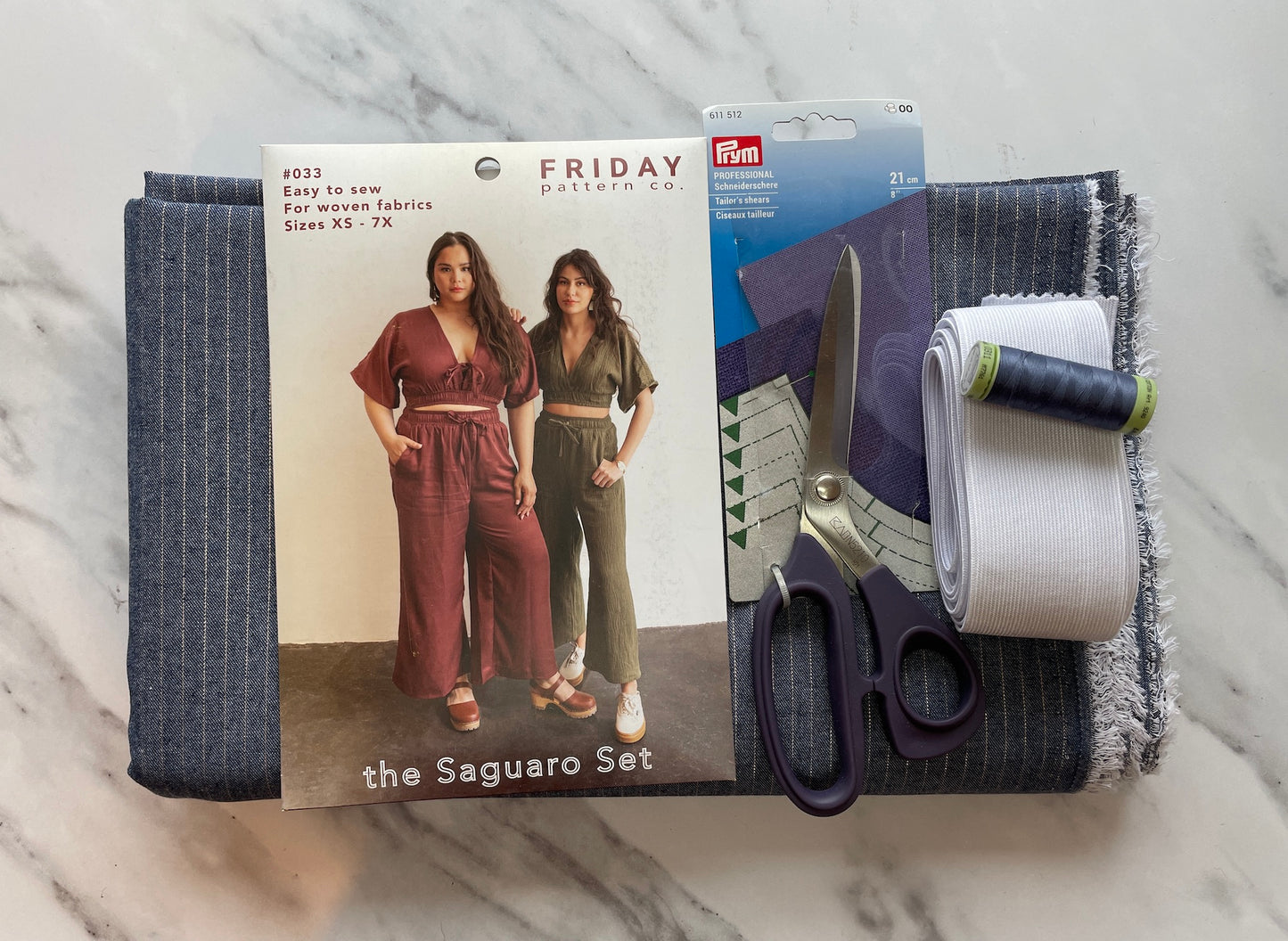 Sewing gift set, suitable for beginners with denim fabric